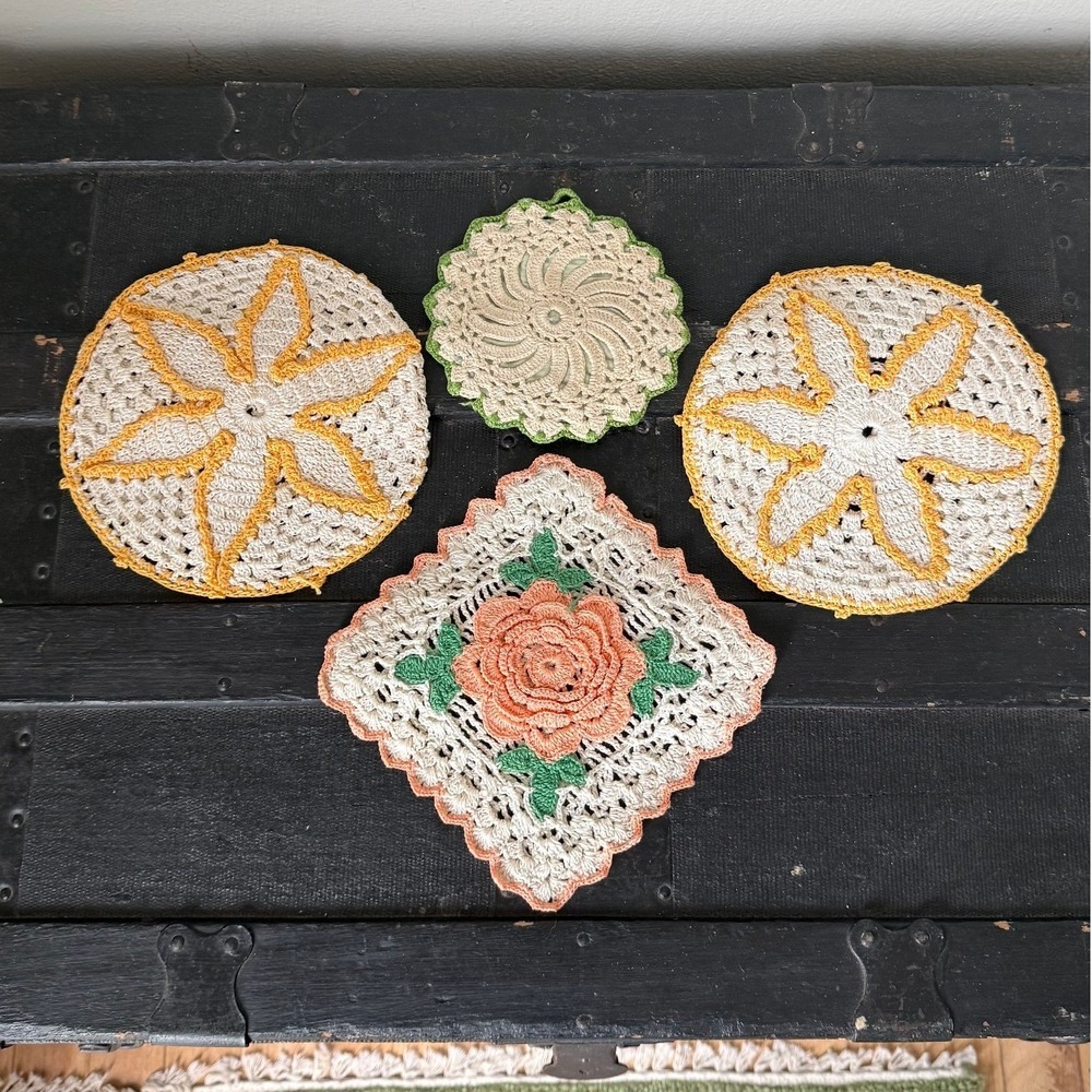 Vintage Handmade Crochet Potholder Set 4pc Rose Starburst Cottagecore